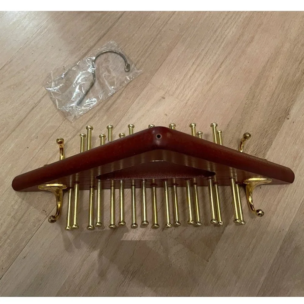 NIB Saddlebred Gents Tie & Belt Rack
